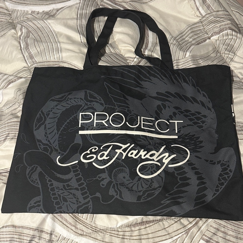 Exclusive Ed Hardy Black Tote with Skull and Heart Design - Picture 2 of 2